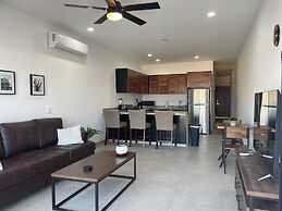 Oceanwiew Condo Rooftop pool