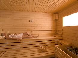 Holiday Flats With Golf, spa and Pool