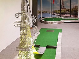 Welcoming Holiday Home With Terrace