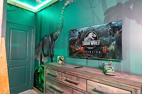 Brand NEW 12bedrooms 12bathroom At Paradiso Grande