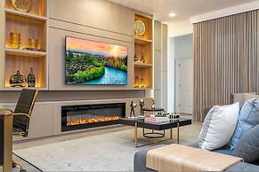 Brand NEW 12bedrooms 12bathroom At Paradiso Grande