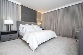 Brand NEW 12bedrooms 12bathroom At Paradiso Grande