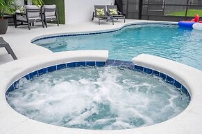 Brand NEW 12bedrooms 12bathroom At Paradiso Grande