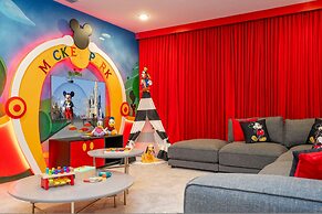 Brand NEW 12bedrooms 12bathroom At Paradiso Grande