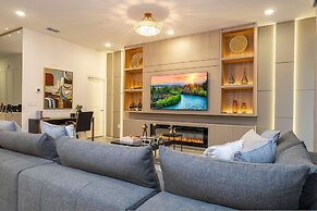 Brand NEW 12bedrooms 12bathroom At Paradiso Grande