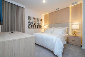 Brand NEW 12bedrooms 12bathroom At Paradiso Grande