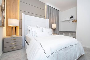 Brand NEW 12bedrooms 12bathroom At Paradiso Grande