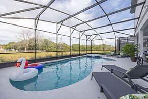 Brand NEW 12bedrooms 12bathroom At Paradiso Grande