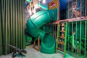 Brand NEW 12bedrooms 12bathroom At Paradiso Grande