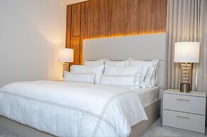 Brand NEW 12bedrooms 12bathroom At Paradiso Grande