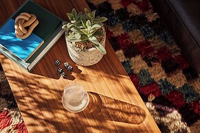 Archway Hotel & Residences