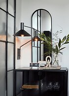 Archway Hotel & Residences