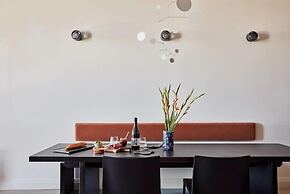 Archway Hotel & Residences