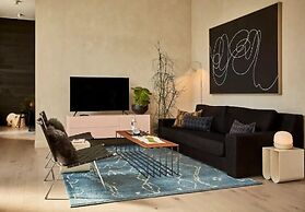 Archway Hotel & Residences