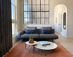 Archway Hotel & Residences