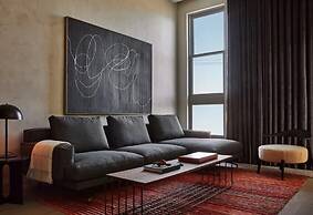 Archway Hotel & Residences