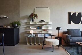 Archway Hotel & Residences