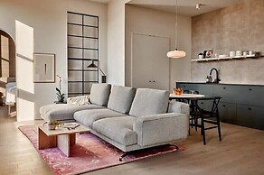 Archway Hotel & Residences