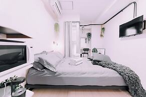 Minimalist Loft 302