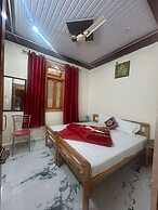 Hotel Royal Sainik
