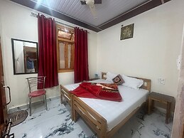 Hotel Royal Sainik