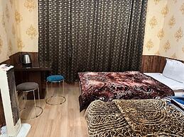 Hotel Golden Palm by Rattan's 1925