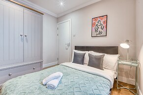 Stylish 2Bed 10 min to Centre Garden