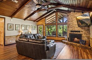 Private 15 Acres w Pond Hot Tub Game Room