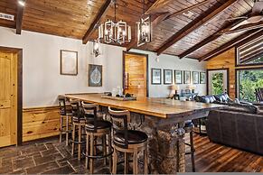 Private 15 Acres w Pond Hot Tub Game Room