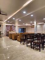 Deepak Hotel