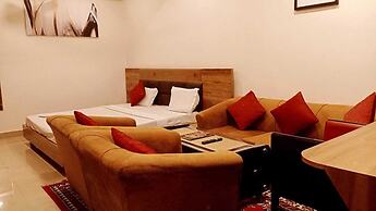 Deepak Hotel