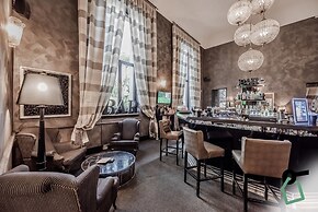 HOTIDAY Room Collection - Roma Cornelia