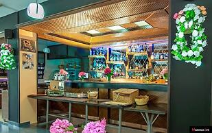 Aqua Marmara Hotel