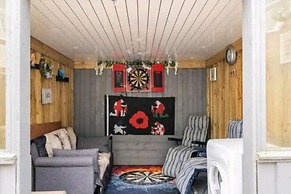 3 Bedroom - 1 Bathroom - Garden - Pet Friendly