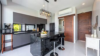 L'Esterel Villa - A Tropical Oasis