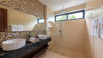 L'Esterel Villa - A Tropical Oasis