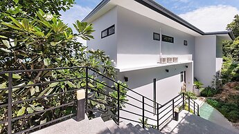 L'Esterel Villa - A Tropical Oasis