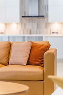 Designer Pool Villa in Ekkamai