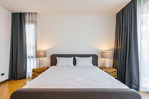 Designer Pool Villa in Ekkamai