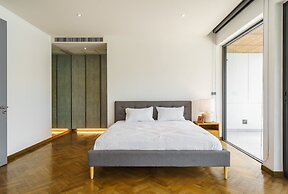 Designer Pool Villa in Ekkamai