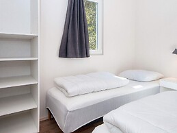 Cosy Holiday Home Near Seabeach