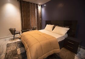 Luxury two Bedroom, Fully Furnished, Wifi and tv