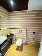 Hotel Kesarinandan Parkway