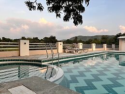 Hotel Kesarinandan Parkway