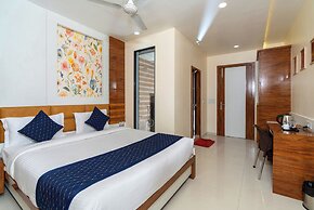 Hotel Kesarinandan Parkway