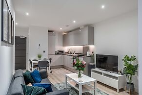 Modern 1 bed Apartment in Central Solihull