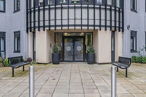 Modern 1 bed Apartment in Central Solihull