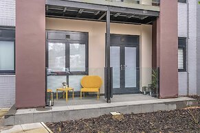 Modern 1 bed Apartment in Central Solihull