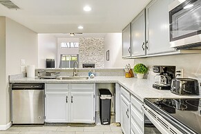 16 Mi to Dtwn Phoenix: Home w/ Patio & Fireplace!