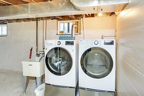 5 Mi to Mall of America: South Minneapolis Home